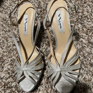 Nina silver platform dress shoes